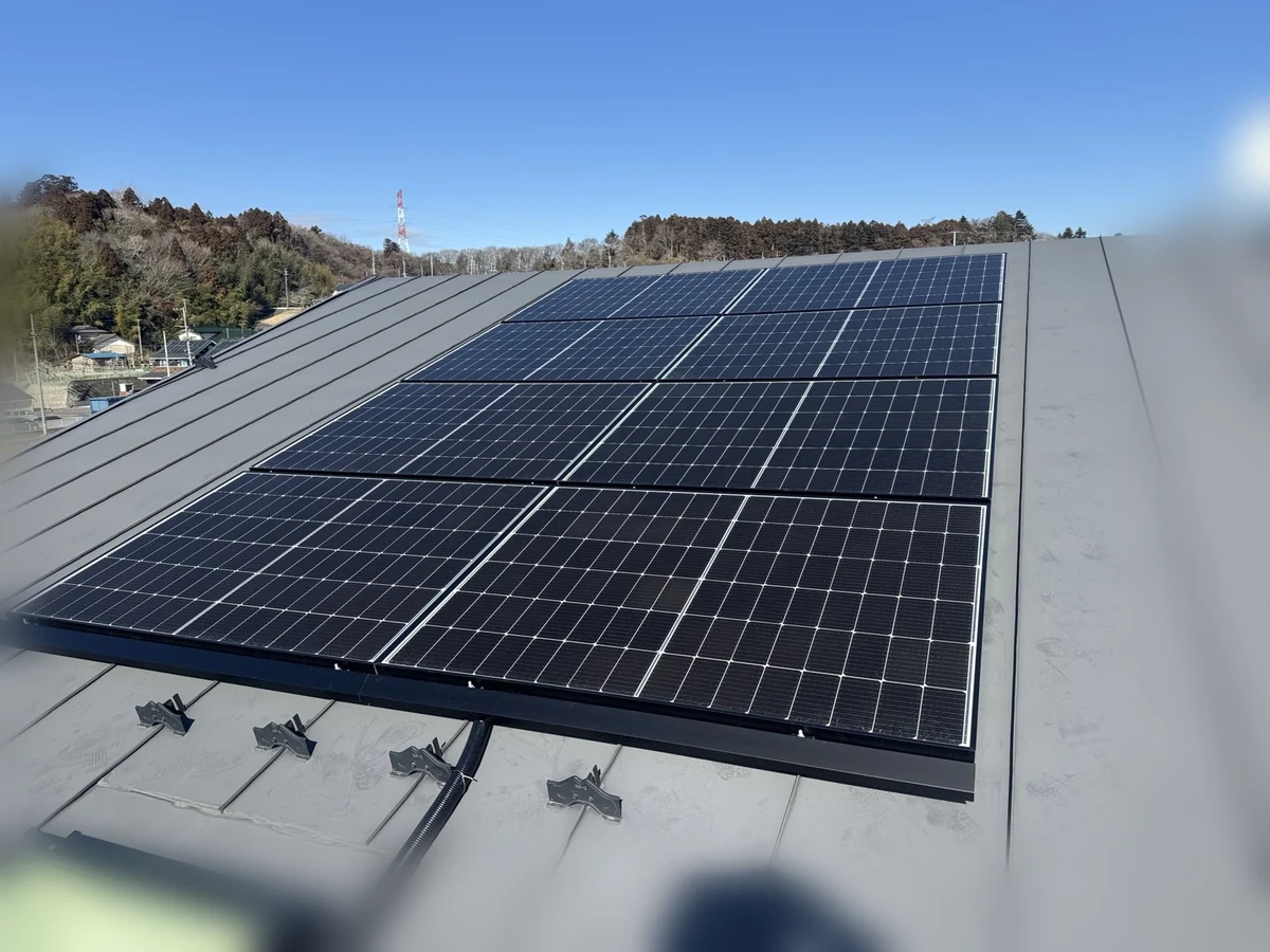住宅屋根への太陽光パネル施工