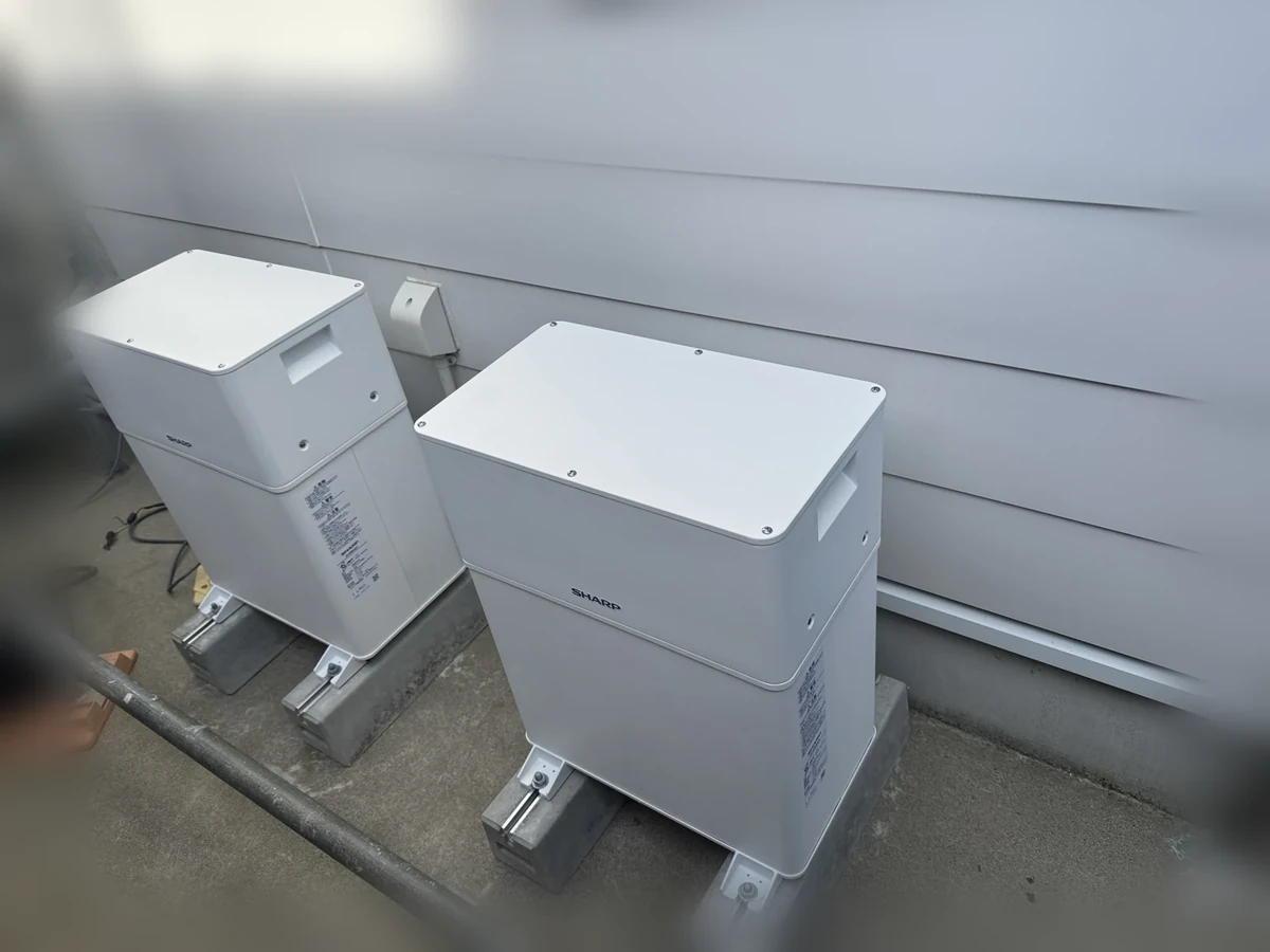 2台構成の蓄電池施工
